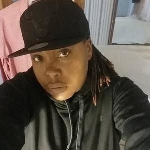 Meet your Posher, Nika